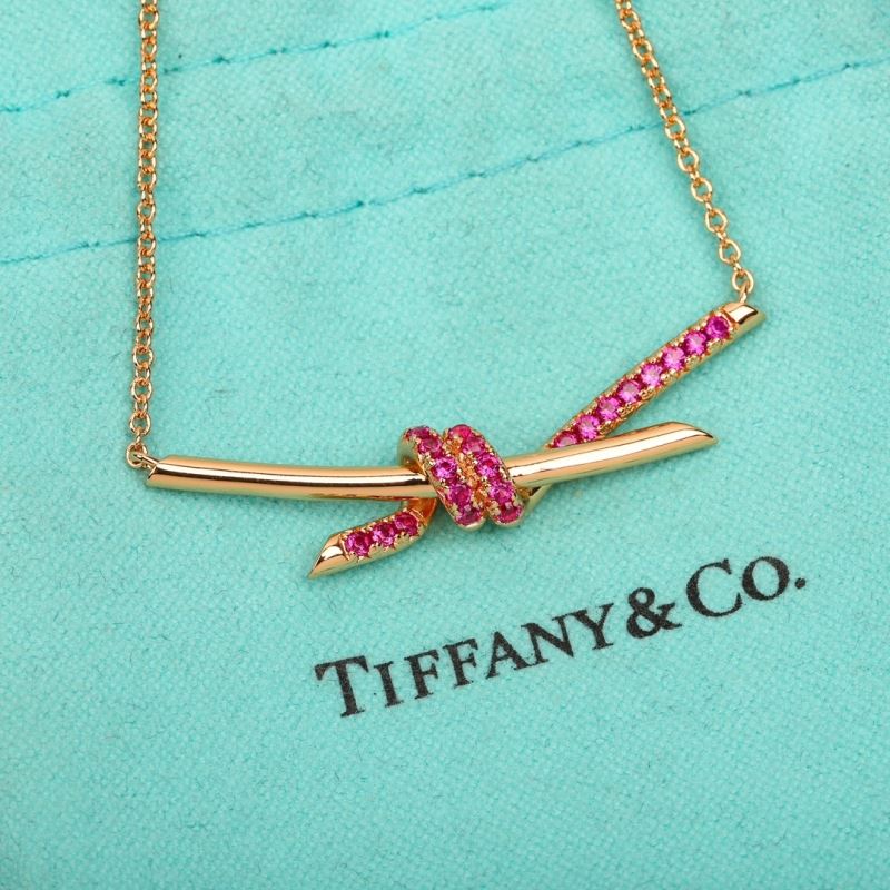 T*f*ny necklaces